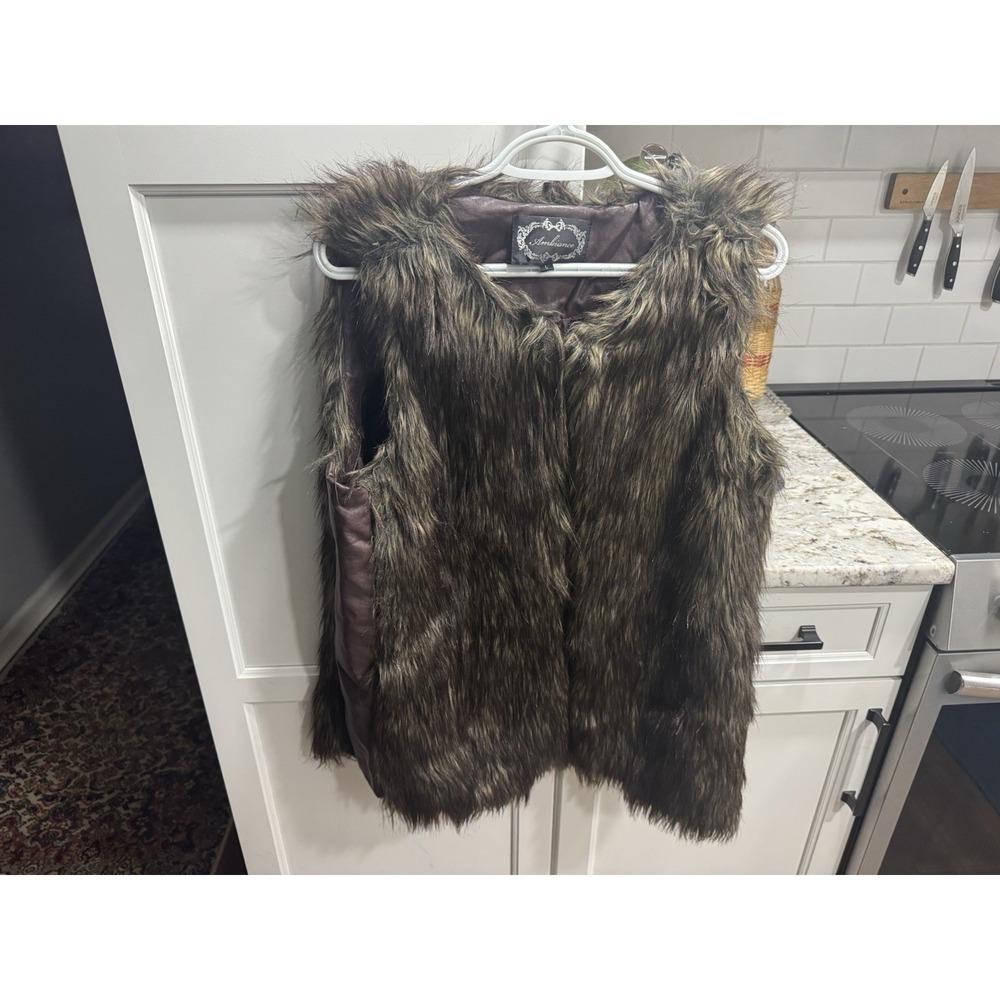 Ambiance Faux Fur Vest Large